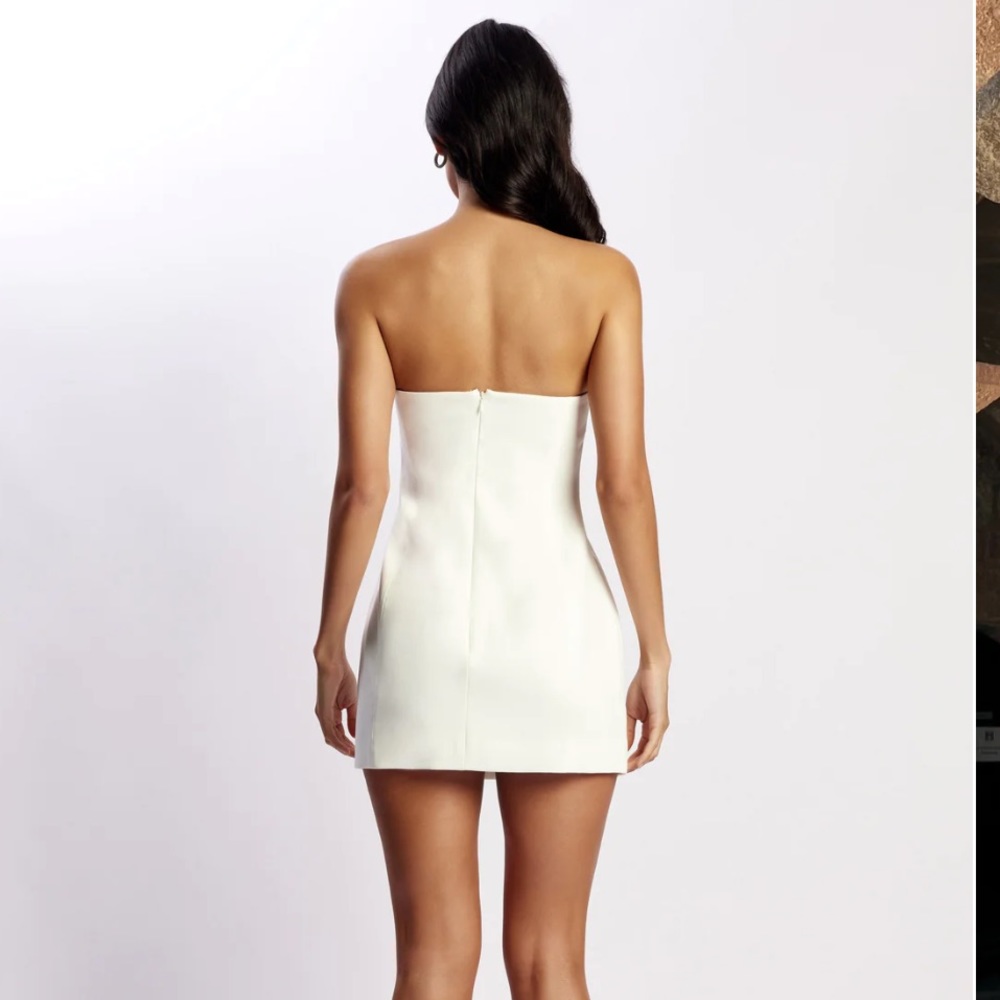Meshki Maci Dress size XXL in white